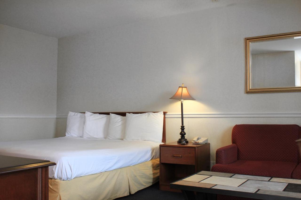 Alpine Inn & Suites Rockford Zewnętrze zdjęcie